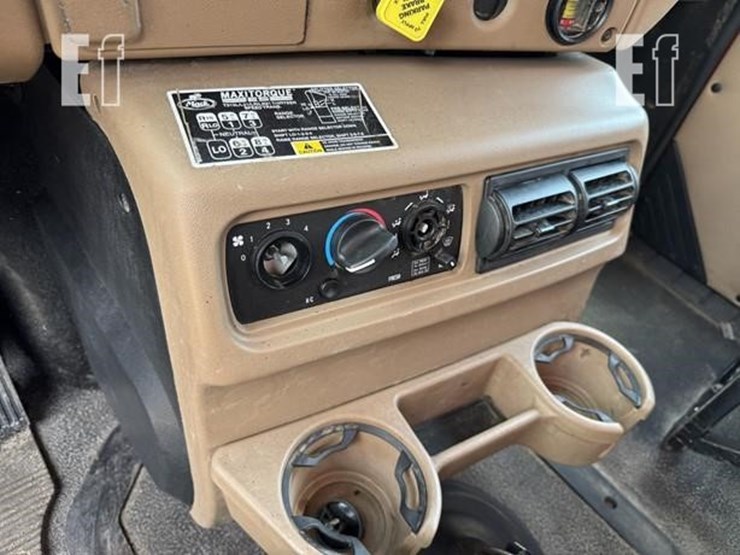 mack-granite-cv713-image-53