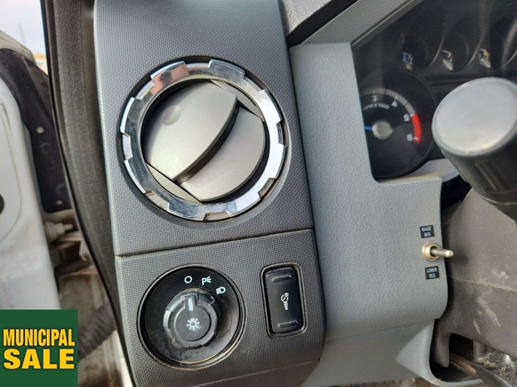 2014-ford-f450-image-14