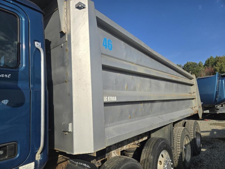 1997-mack-cl700-image-18