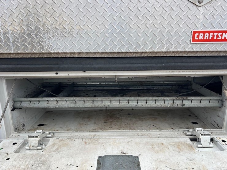 2018-ford-f350-xl-image-15