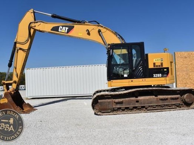 2015-caterpillar-328d-lcr-image-13