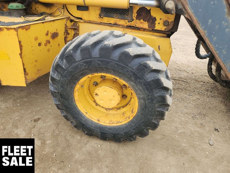 john-deere-310-image-41