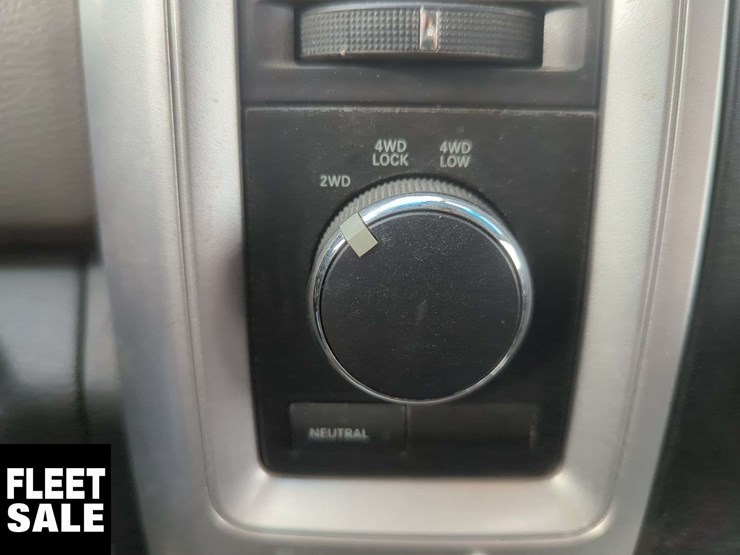 2012-ram-1500-slt-image-12