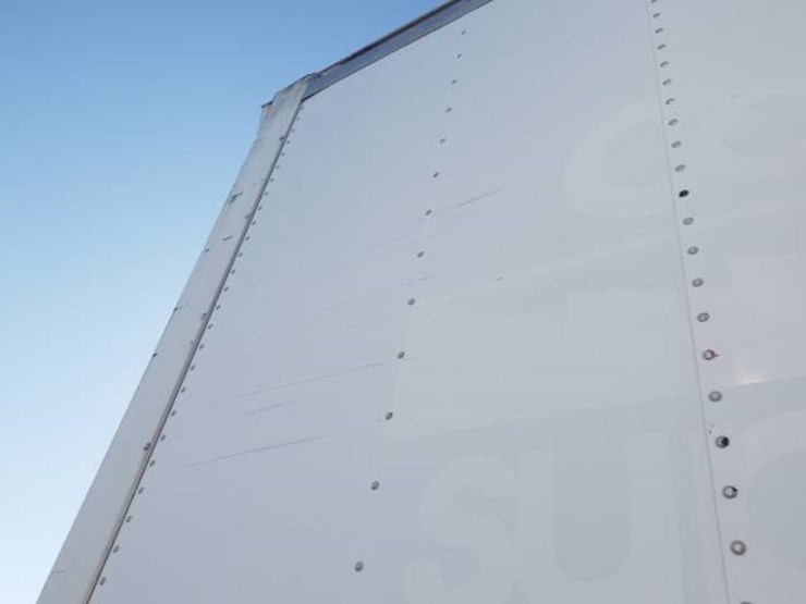 2013-hino-268-image-7