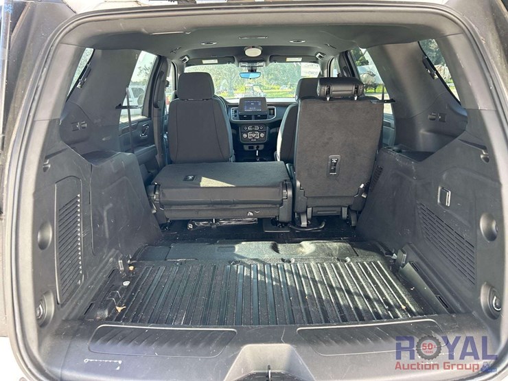 2022-chevrolet-tahoe-image-25