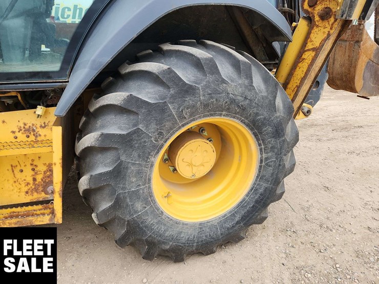 2014-deere-410k-image-12