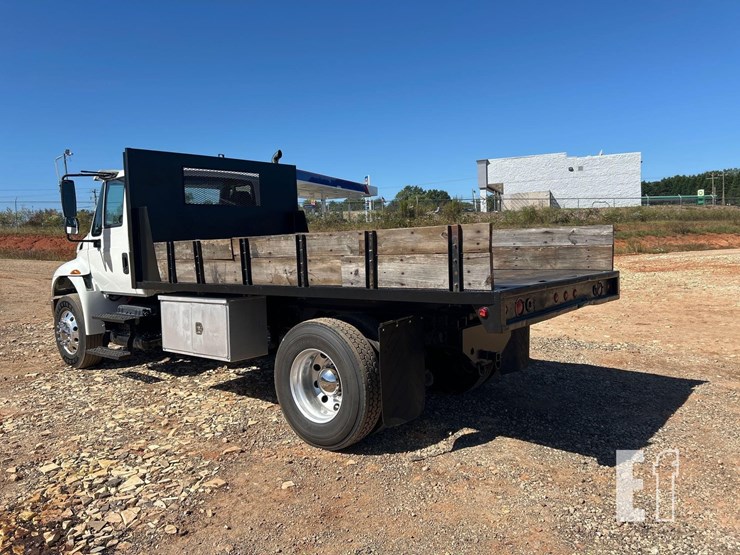 2015-international-durastar-4400-image-4
