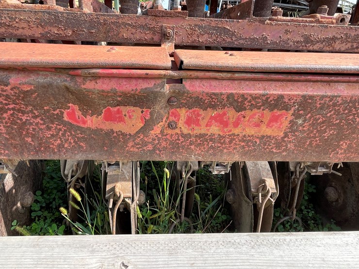 #5010-•-mccormick-10'-grain-drill-image-15