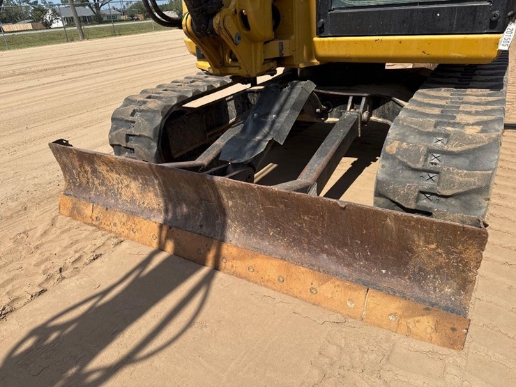 2014-caterpillar-308e2-cr-image-31