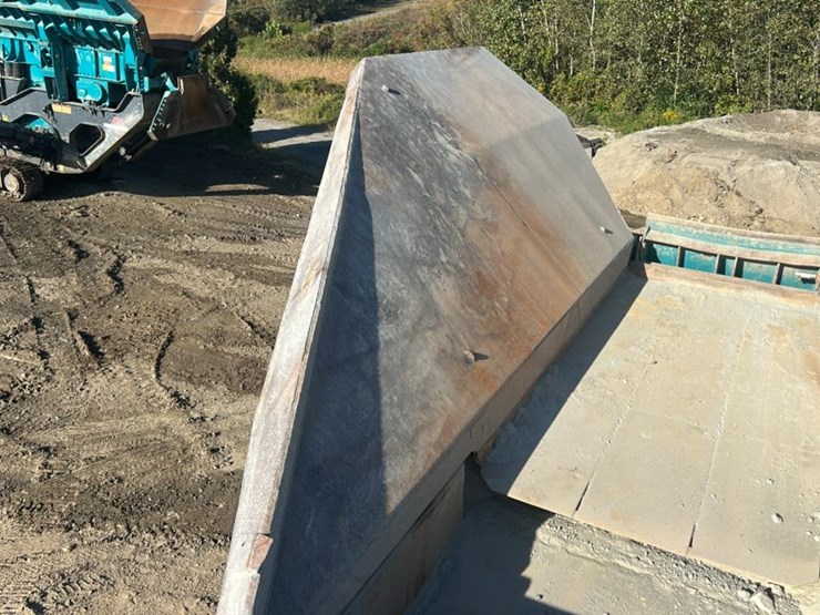 #119-•-2017-powerscreen-trakpactor-500-horizontal-impact-crusher-image-61
