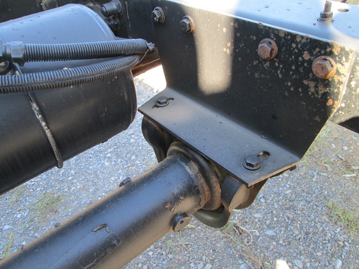 2004-peterbilt-357-image-19
