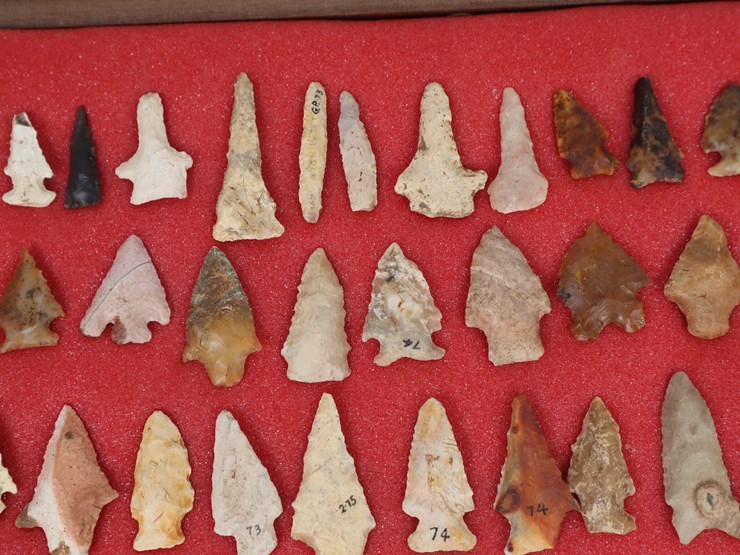 #19-•-#4164-•-(54)-framed-native-american-artifacts-image-5