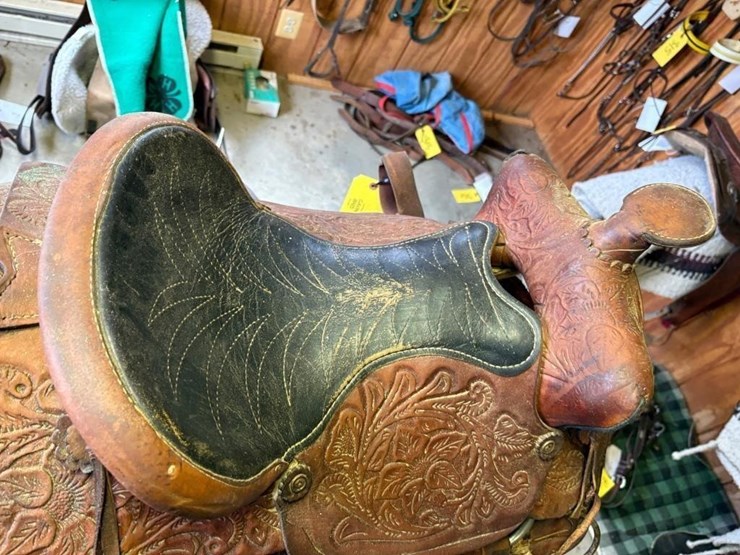 western-saddle-image-6