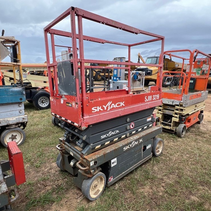 2018 SKYJACK SJIII3219