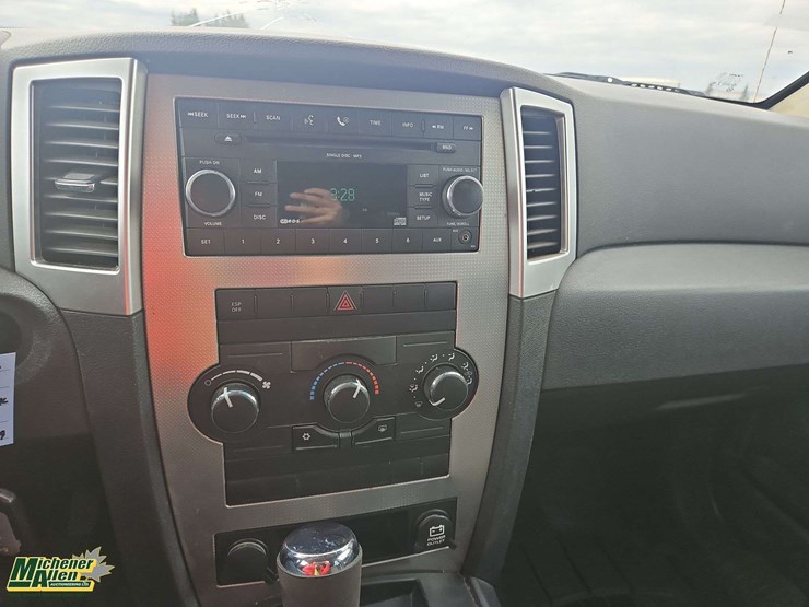 2008-jeep-grand-cherokee-image-11