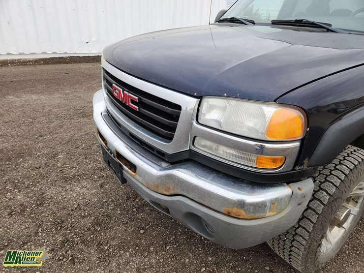 2006-gmc-sierra-2500hd-image-31