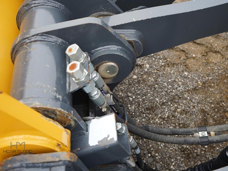 2024-deere-544-image-37