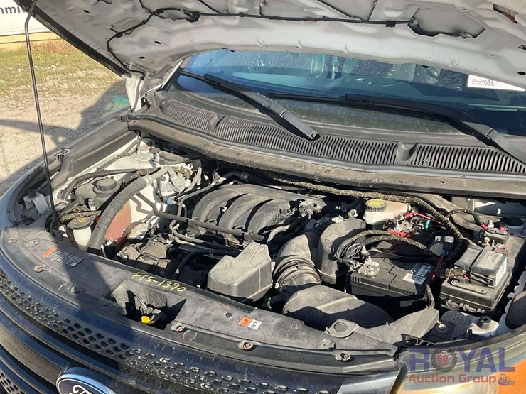 2015-ford-explorer-image-9
