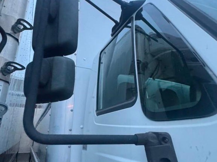 2019-international-durastar-4300-image-44