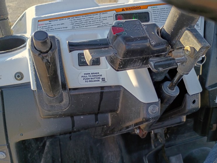 2013-bobcat-3400-image-35