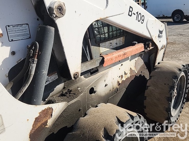 2008-bobcat-s250-image-19