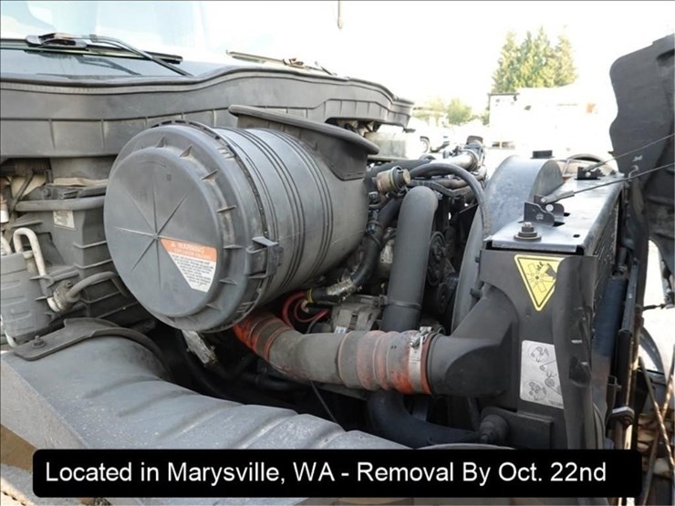 2011-international-durastar-4300-image-2
