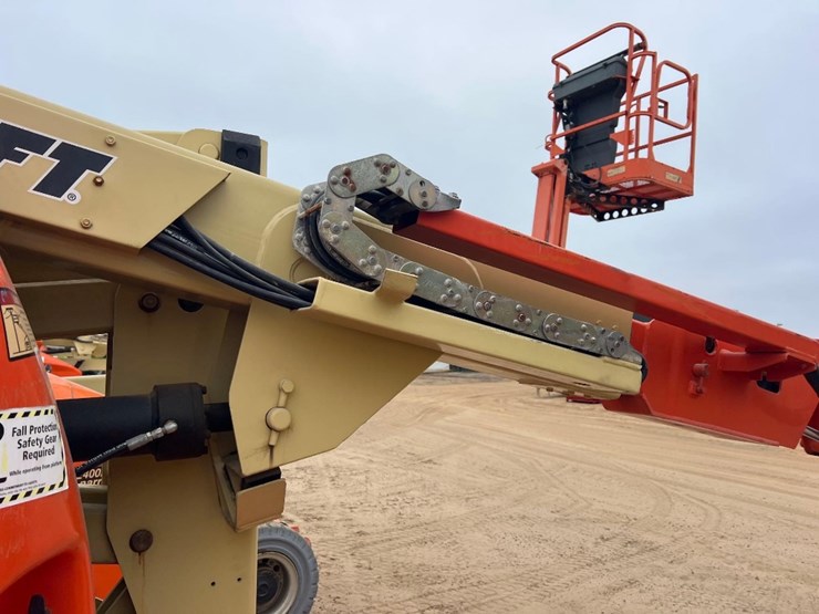 jlg-e300aj-image-19