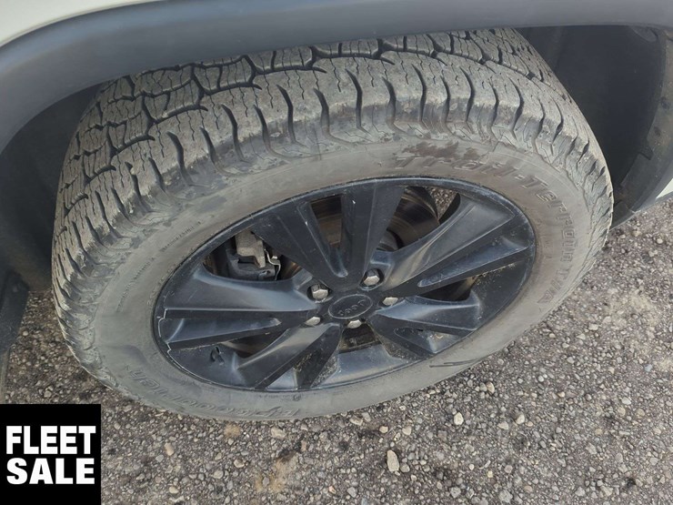 2014-jeep-grand-cherokee-image-31