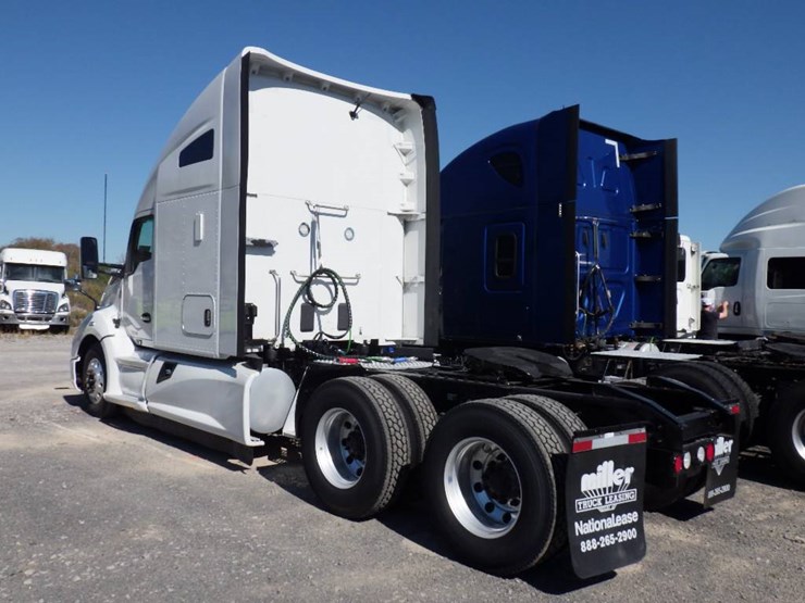 2022-kenworth-t680-image-8