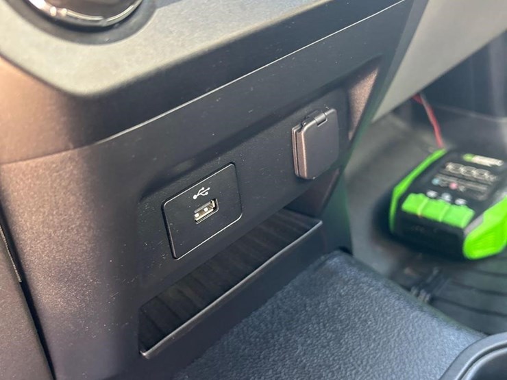 2019-ford-f350-xl-image-29