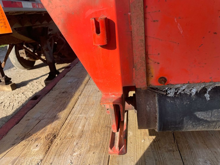 #1894-•-htc-hydraulic-truck-side-conveyor-image-11