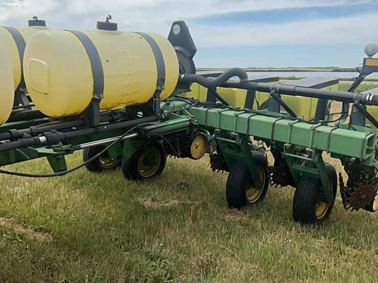 john-deere-7200-image-13
