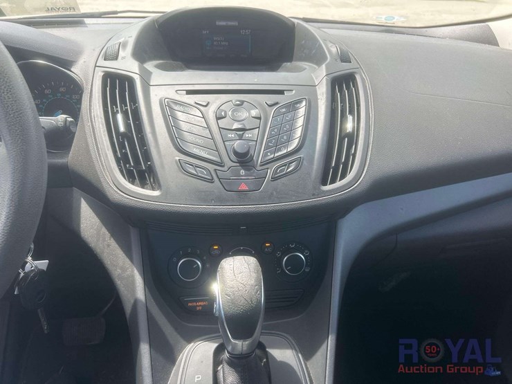 2015-ford-escape-image-15