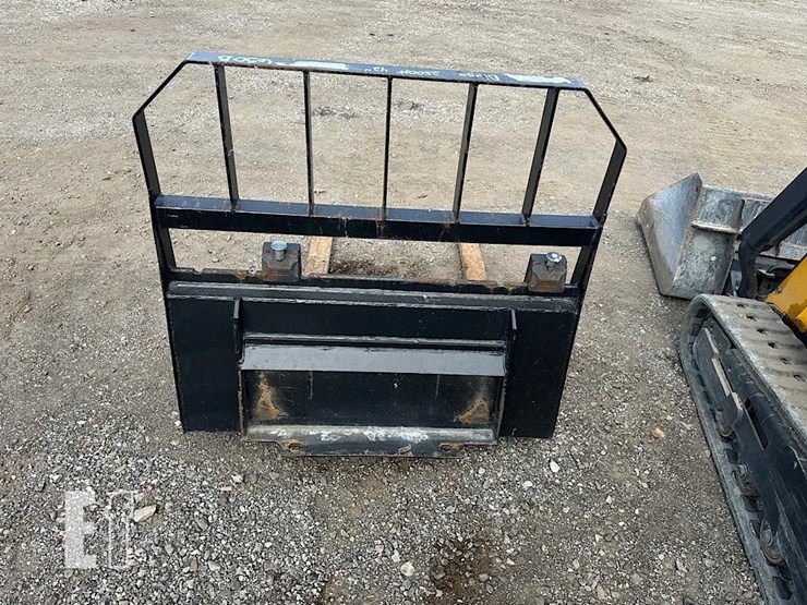 unknown-42"-toro-dingo-forks-image-3