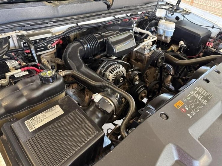 2012-chevrolet-silverado-1500-image-11