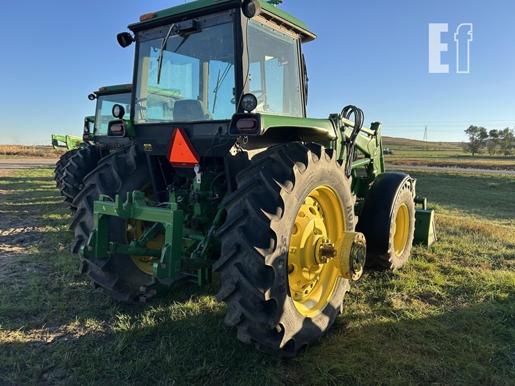 john-deere-4455-image-39