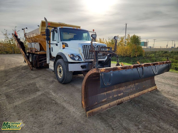 2016-international-workstar-7400-image-4