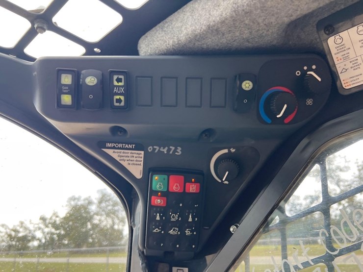 deere-333g-image-30