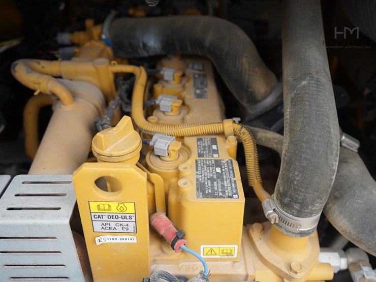 2019-caterpillar-262d-image-18