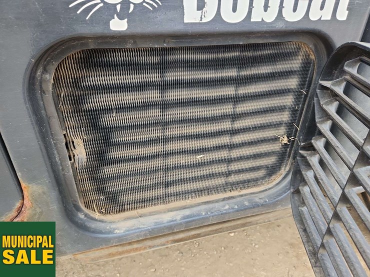 2014-bobcat-toolcat-5600-image-35