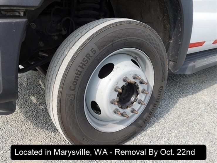 2014-ford-f550-image-30