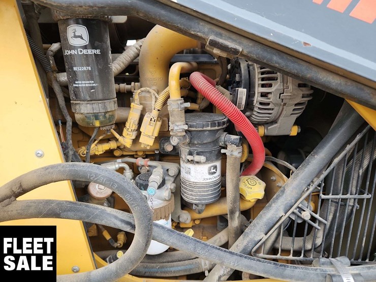 2014-deere-410k-image-18