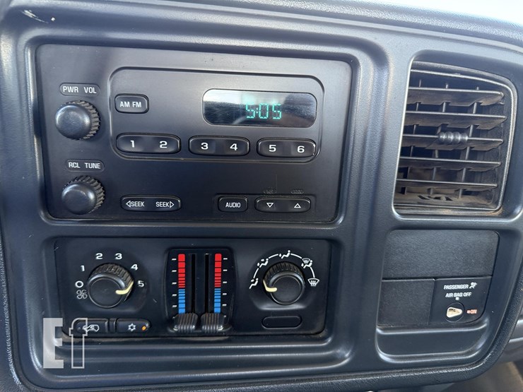 2006-chevrolet-2500hd-image-31