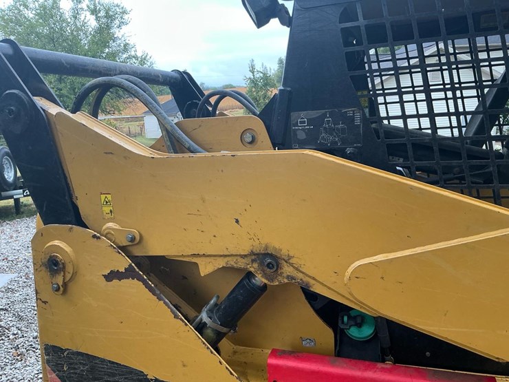 2010-caterpillar-257b-image-31