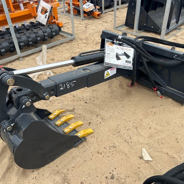 UNUSED LANDHONOR BH-12-72D BACKHOE DIGGER ARM