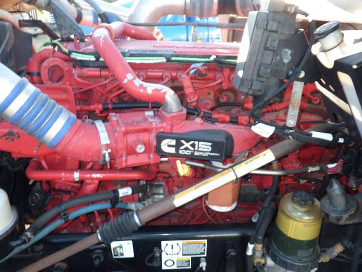 2020-kenworth-w900l-image-13