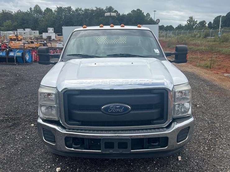 2015-ford-f350-sd-image-6