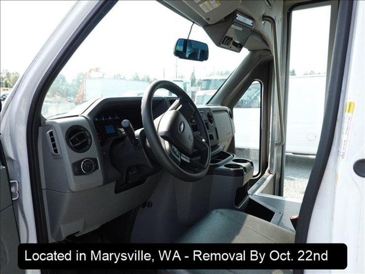 2022-ford-e450-image-23