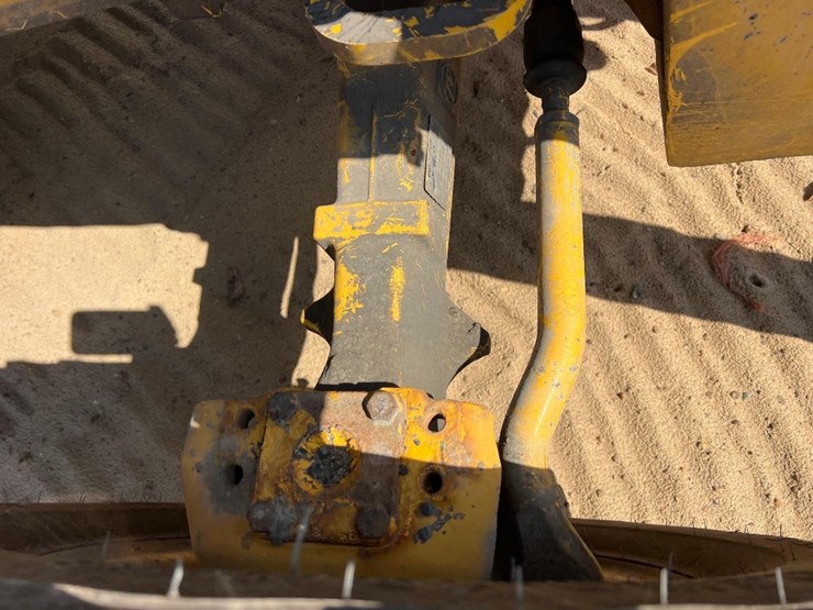 2018-deere-410l-image-27