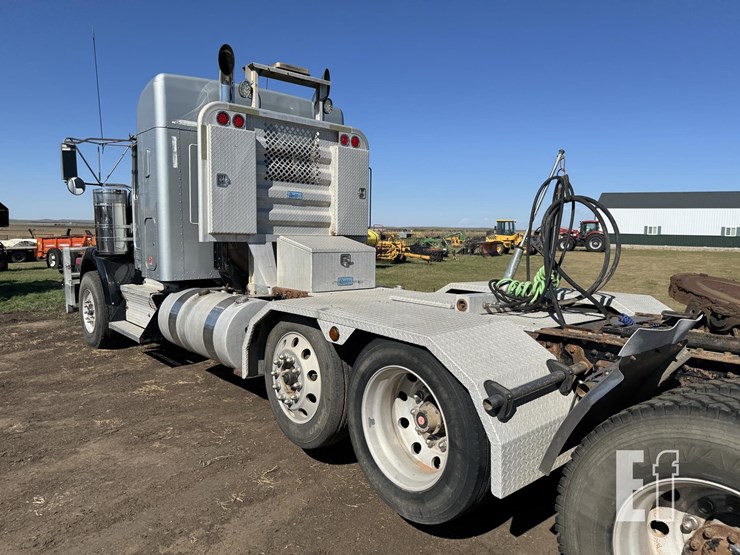 2009-kenworth-t800-image-44